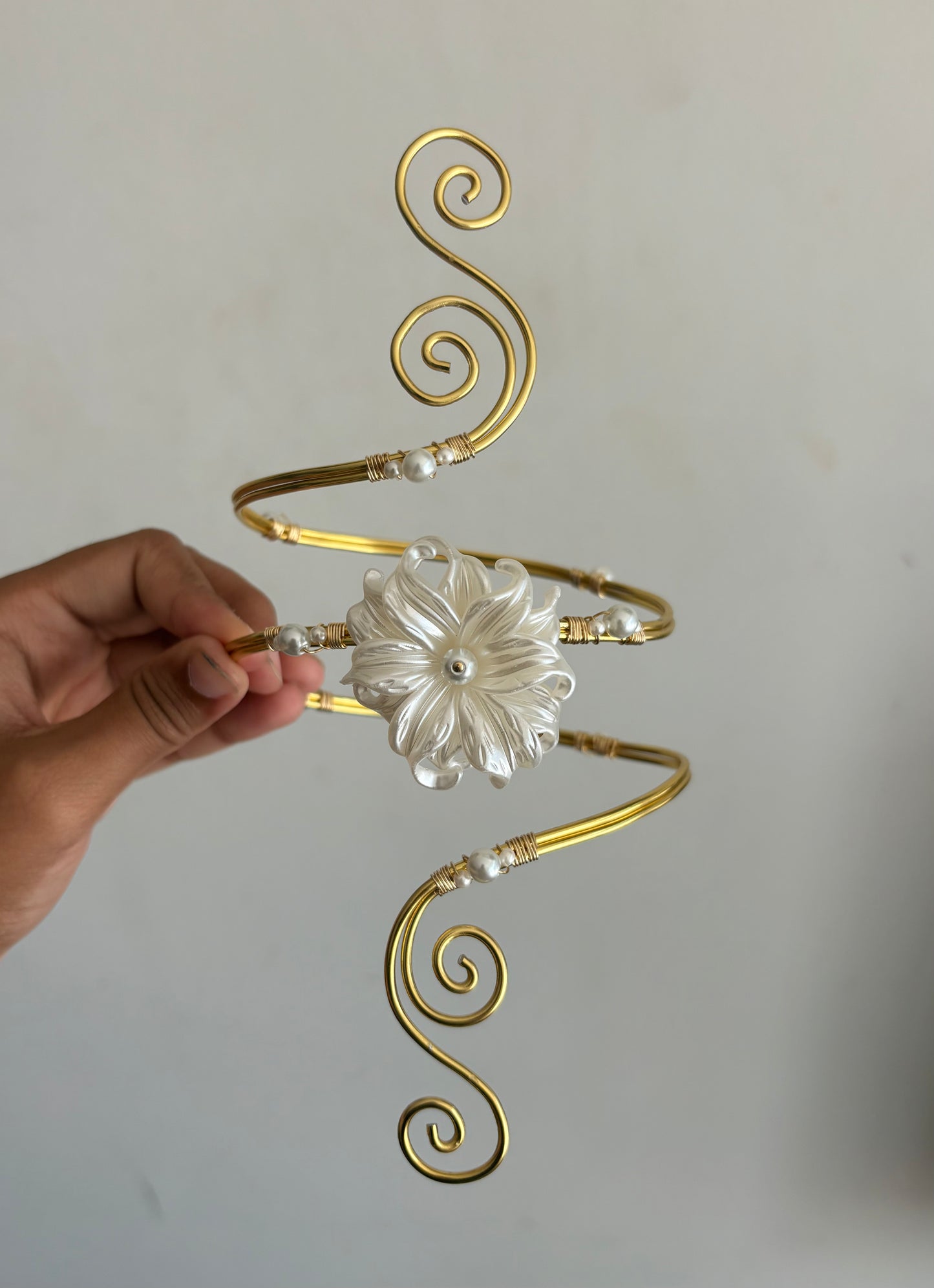 Pearl Gold Swirling Arm Cuff